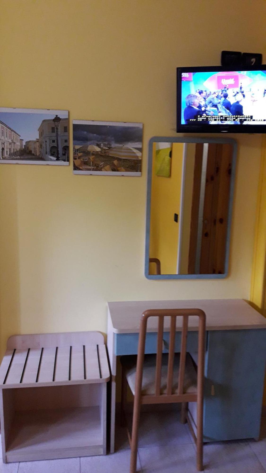 Albergo Primavera Σενιγκάλια Εξωτερικό φωτογραφία
