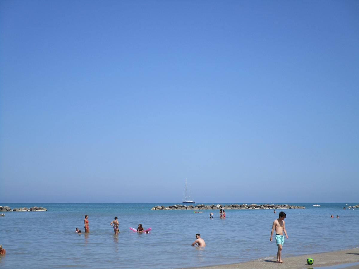 Albergo Primavera Σενιγκάλια Εξωτερικό φωτογραφία