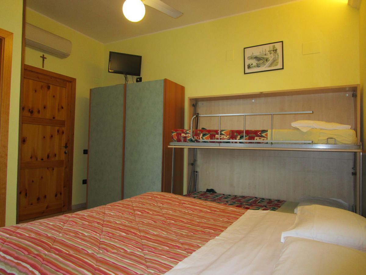 Albergo Primavera Σενιγκάλια Εξωτερικό φωτογραφία