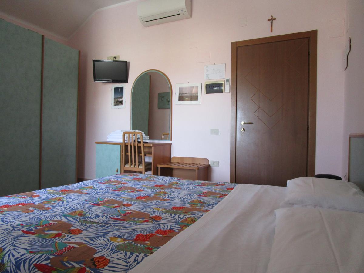 Albergo Primavera Σενιγκάλια Εξωτερικό φωτογραφία