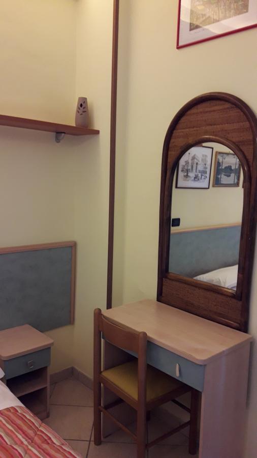 Albergo Primavera Σενιγκάλια Εξωτερικό φωτογραφία